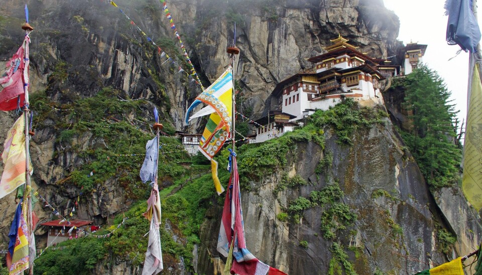 Det lille kongeriket Bhutan er i sommer blitt åsted for maktkamp mellom India og Kina.