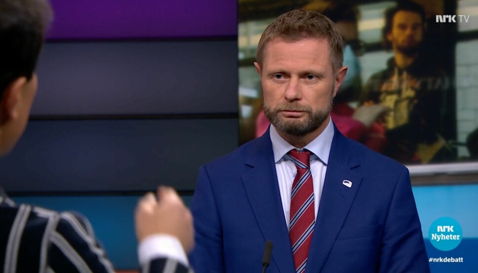 Bent Høie irettesetter Fredrik Solvang under Debatten på NRK.