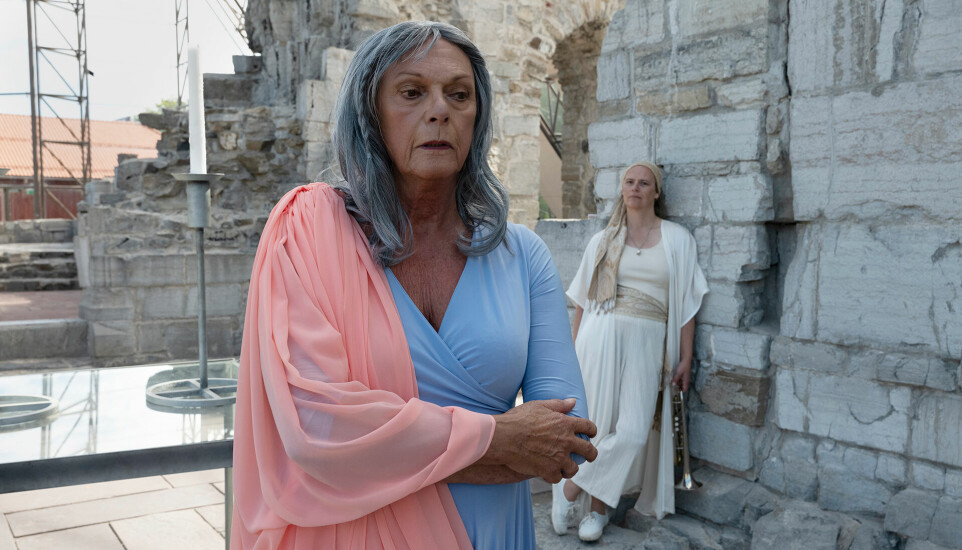 Esben Esther Pirelli Benestad spiller Jesus som transperson i teaterstykket «Evangeliet etter Jesus, himmelens dronning».