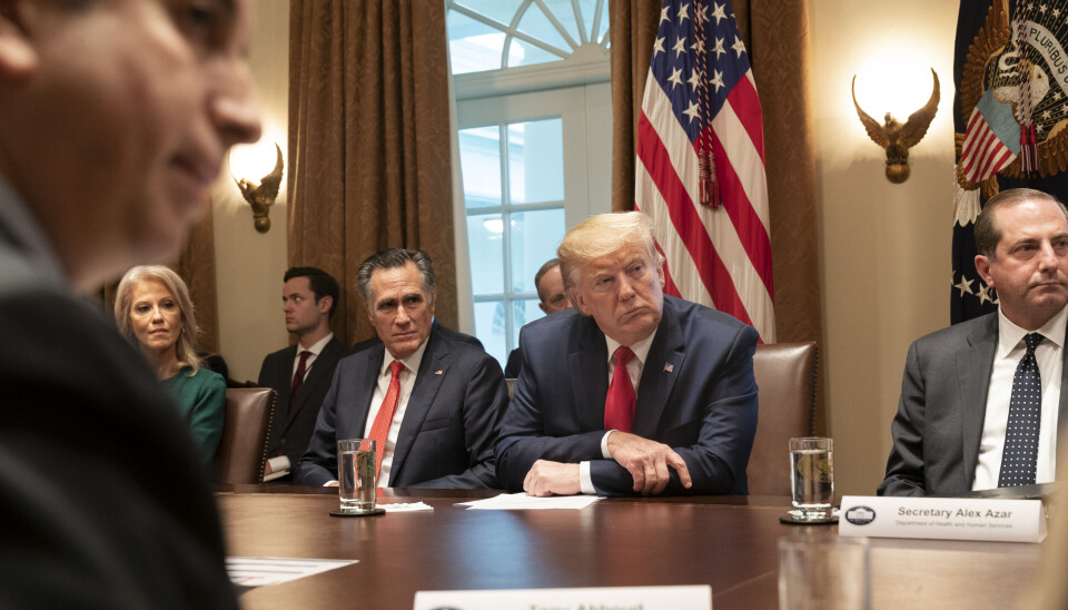 Senator Mitt Romney og president Donald Trump under et møte i Det hvite hus i 2019.