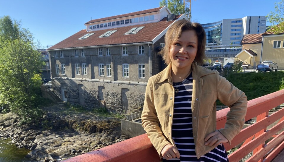 Problemet er at menn i 60-årene enten er godt gift eller så blir de snappet opp umiddelbart idet de kommer på markedet (og noen ganger allerede før det).