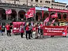 Partiet Fred og Rettferdighet (FOR) holder appell på Youngstorget i Oslo med banner som krever 'stopp i folkemordet' på Gaza og et 'fritt Palestina'.